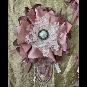 Boho maybe flower pin